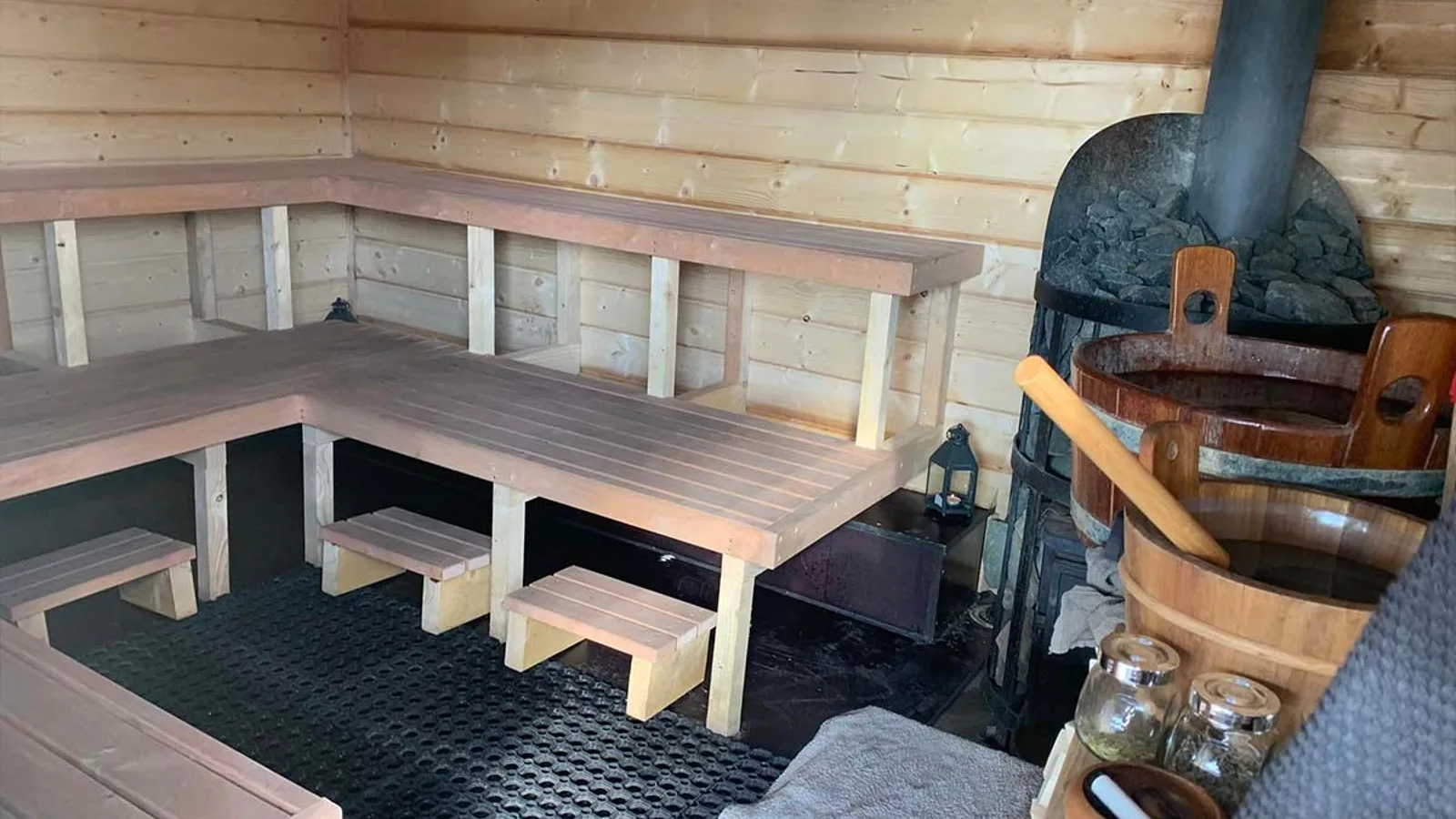 Saunaen hos Heat'N'Herbs